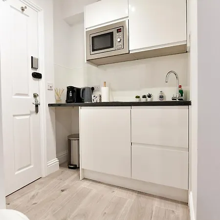Central London Luxury Studios Fulham Close To Underground Newly Refurbished Exterior photo
