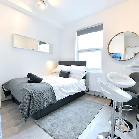 Central London Luxury Studios Fulham Close To Underground Newly Refurbished Exterior photo
