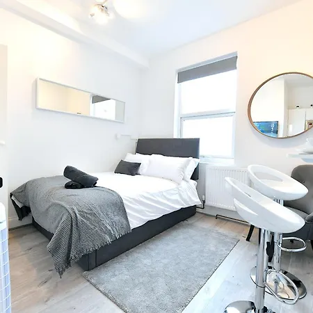Central London Luxury Studios Fulham Close To Underground Newly Refurbished Exterior photo