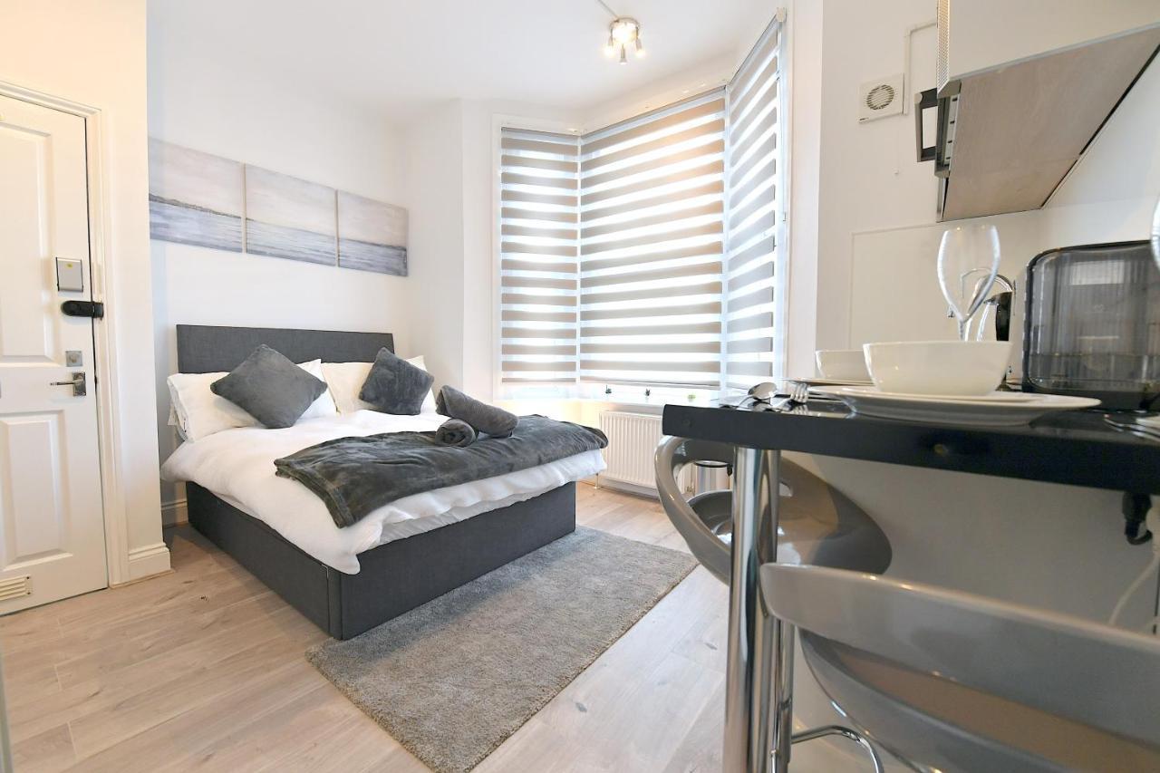 Luxury Fulham Close To Underground Newly Refurbished Apartment London