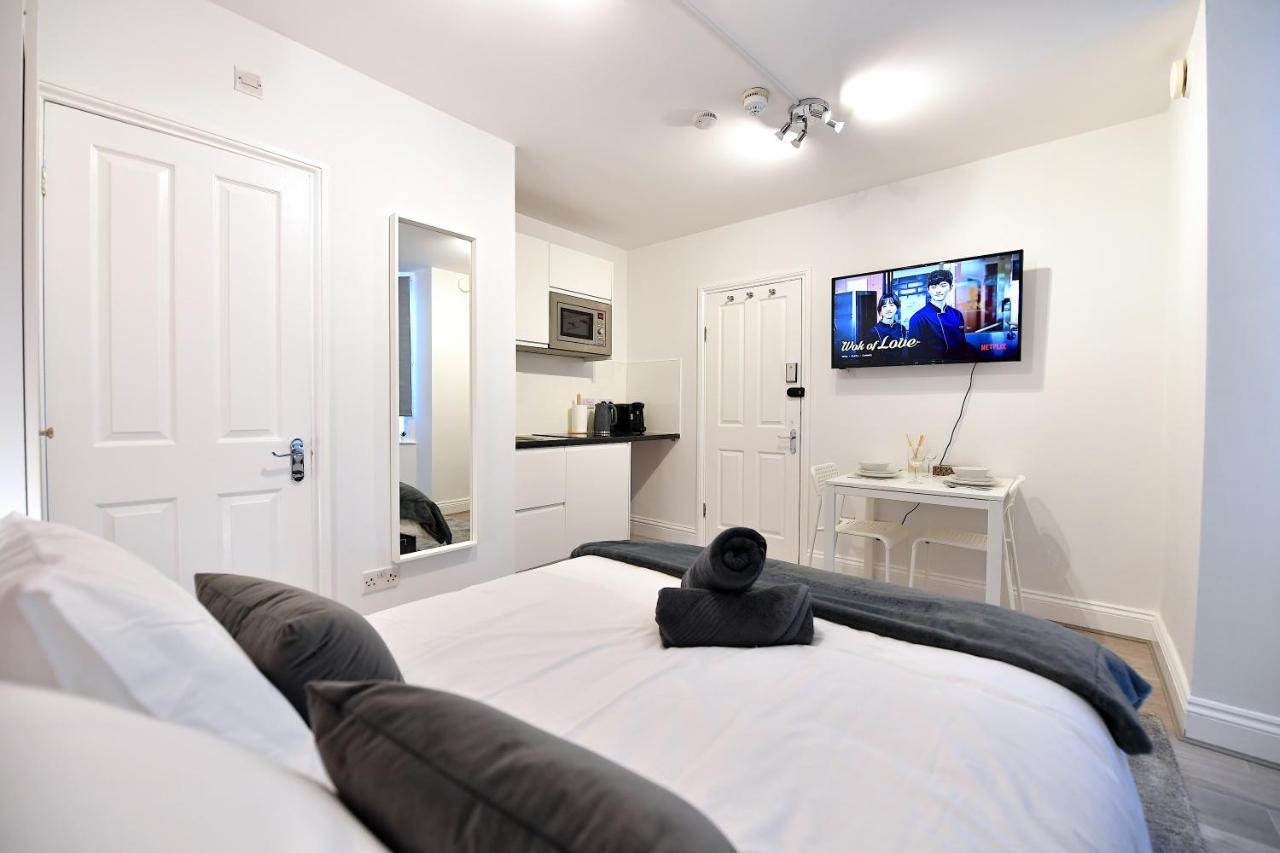 Luxury Fulham Close To Underground Newly Refurbished Apartment London