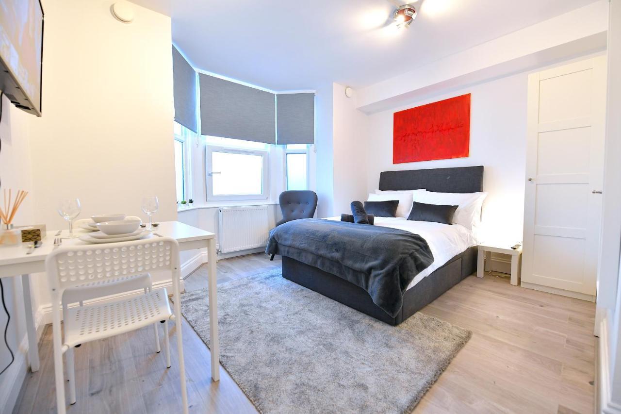 Luxury Fulham Close To Underground Newly Refurbished Apartment *
