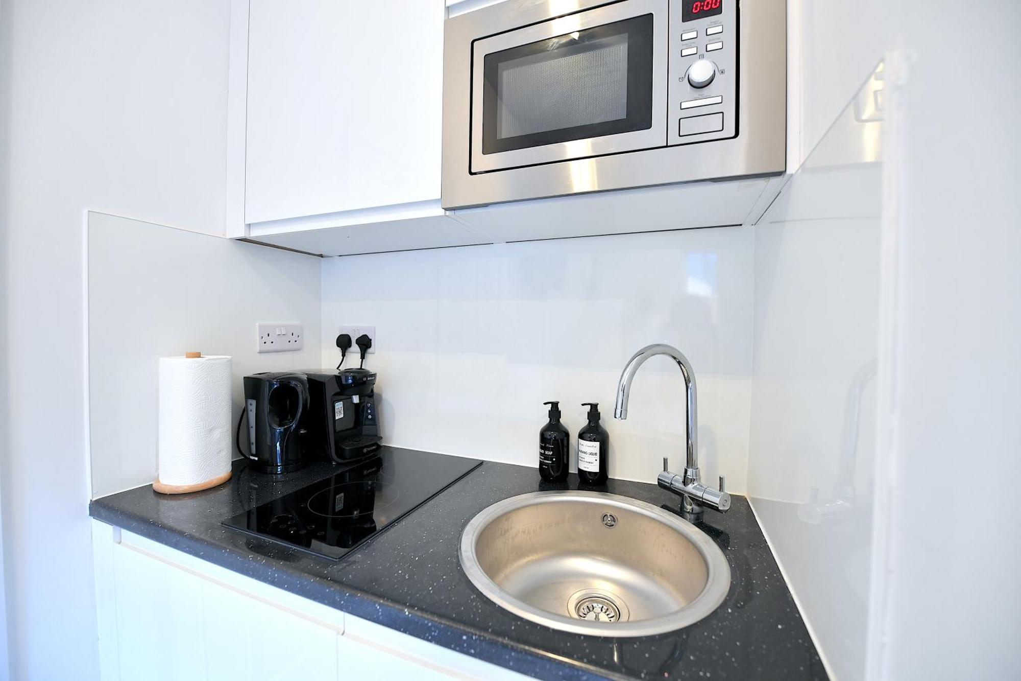 Luxury Fulham Close To Underground Newly Refurbished Apartment