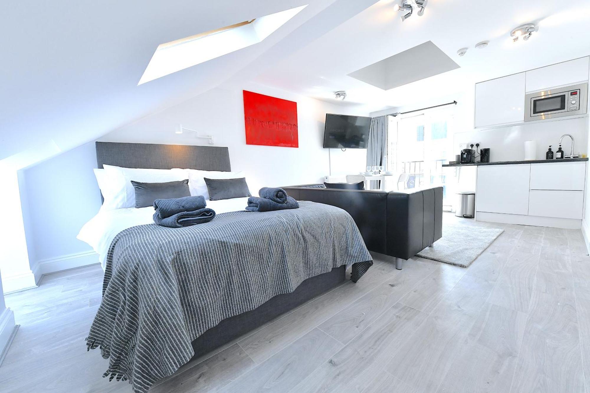 Luxury Fulham Close To Underground Newly Refurbished Apartment