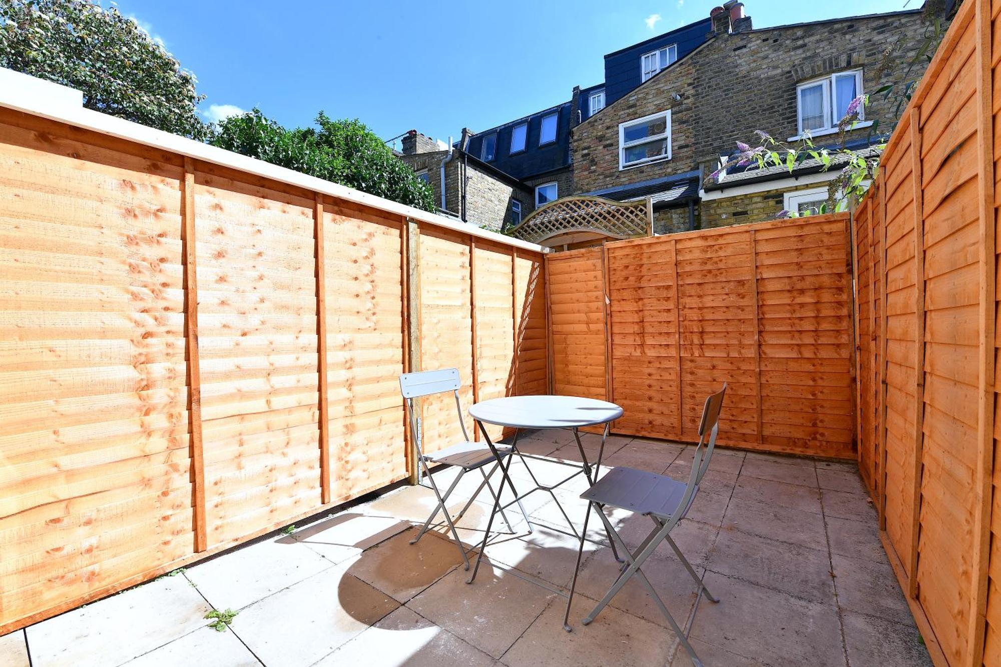 Luxury Fulham Close To Underground Newly Refurbished Apartment *