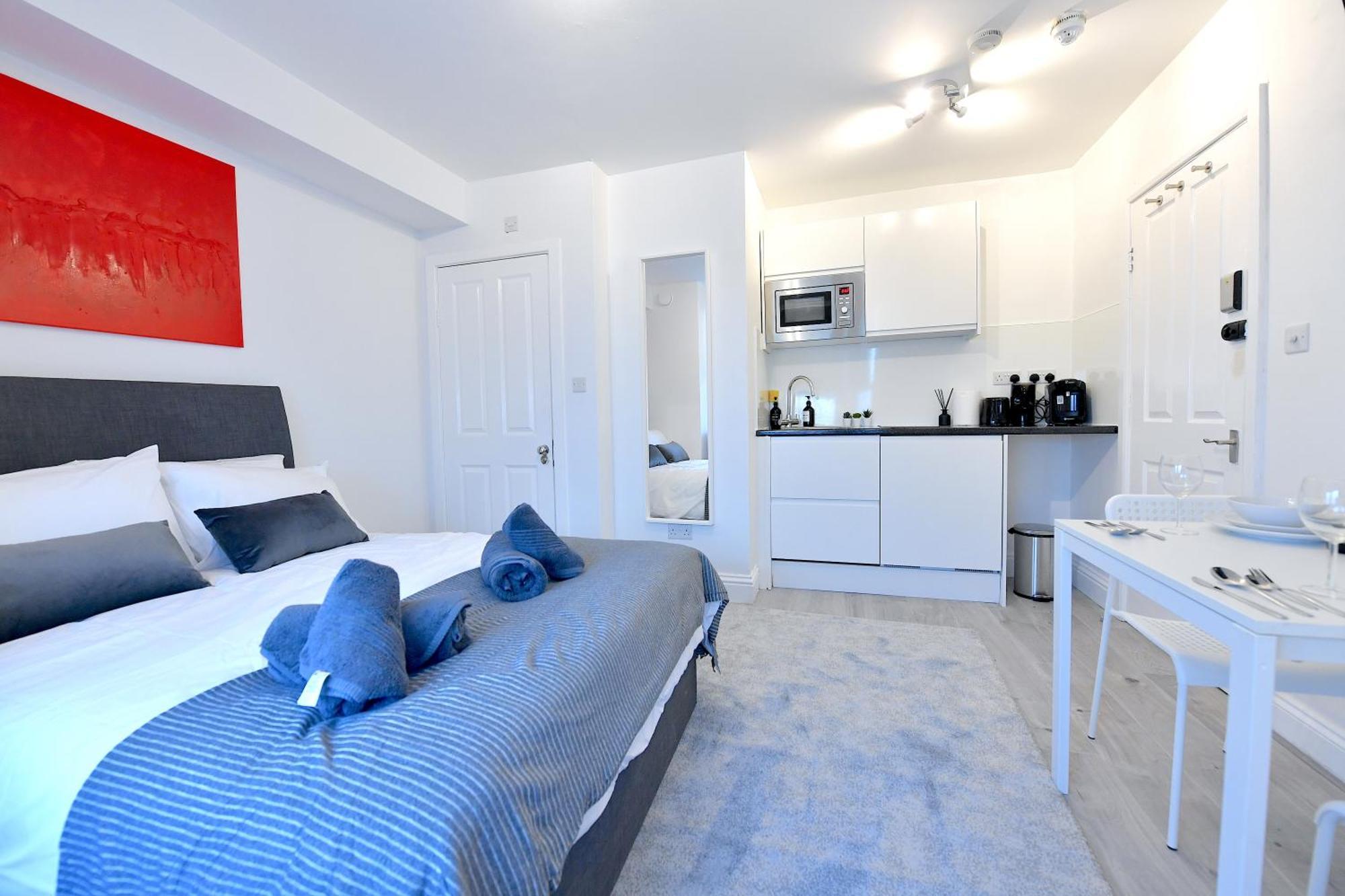 Luxury Fulham Close To Underground Newly Refurbished Apartment *