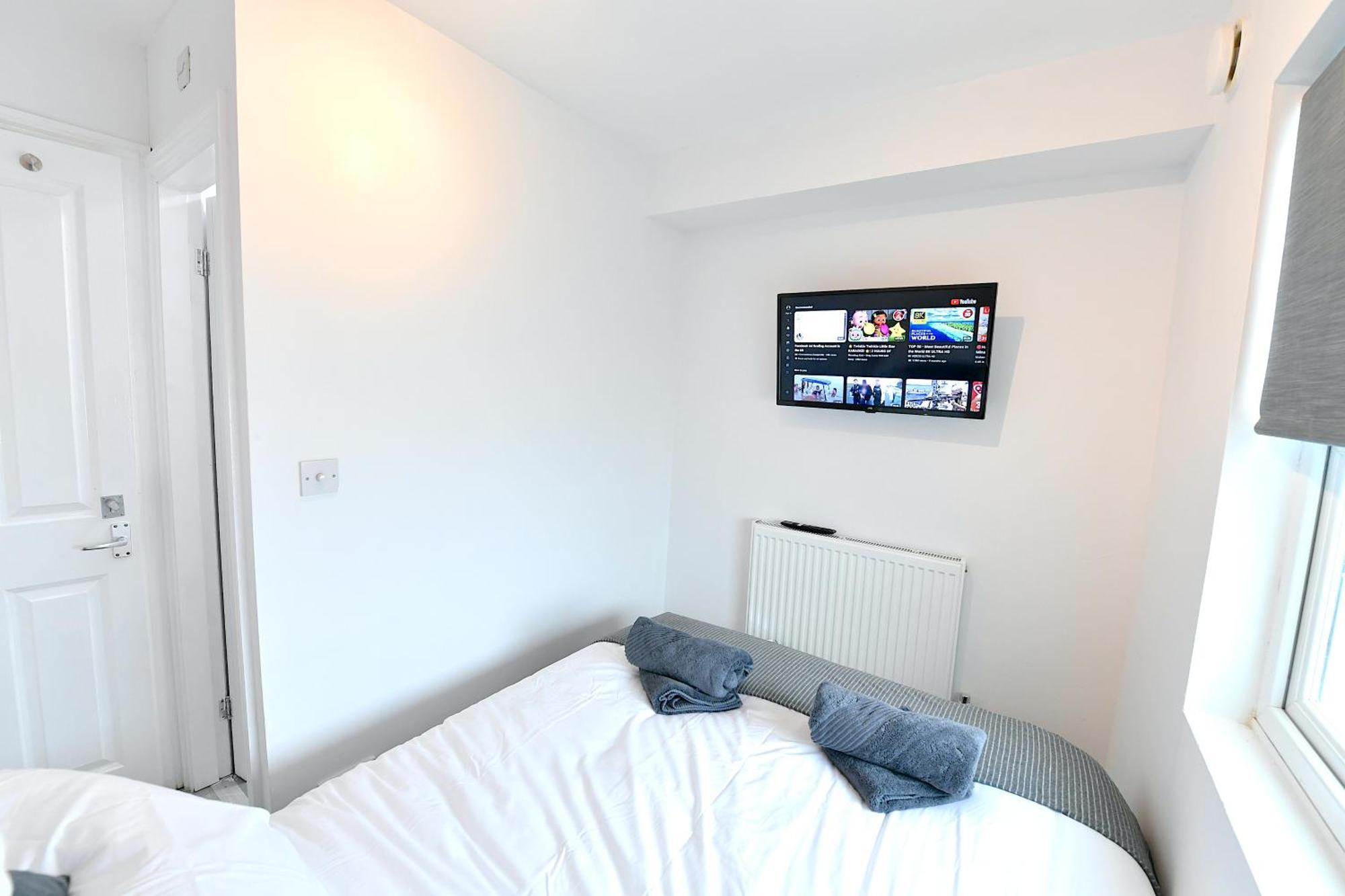Luxury Fulham Close To Underground Newly Refurbished Apartment
